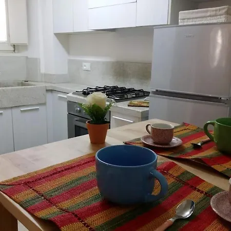 Borgo De' Cenci, Lovely Apartment Below The Castel Poppi Exterior foto