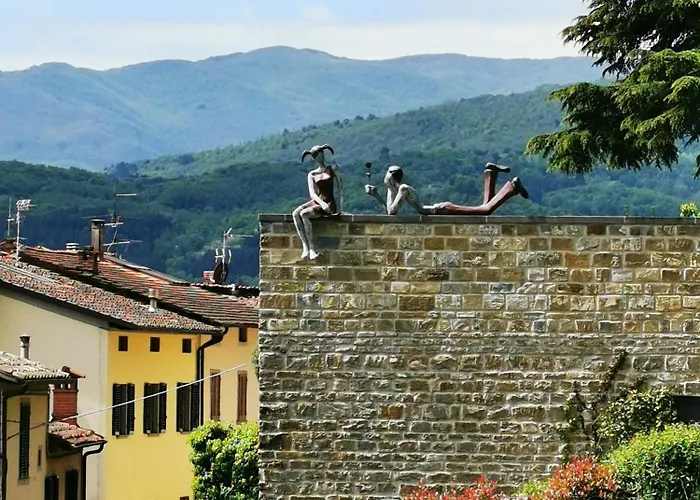 Borgo De\' Cenci, Lovely Apartment Below The Castel
