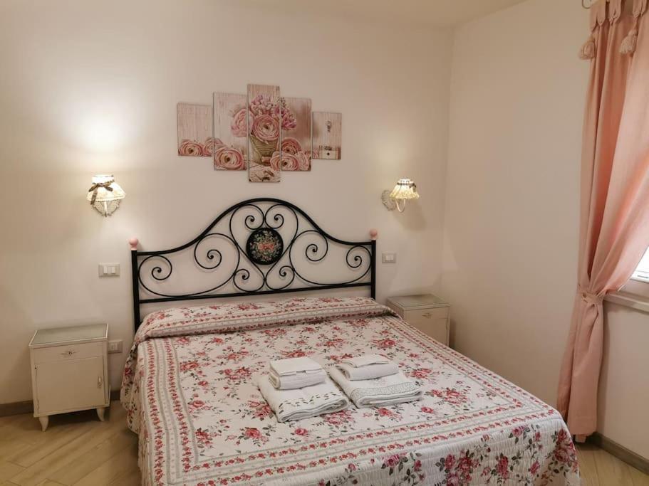 Borgo De' Cenci, Lovely Below The Castel