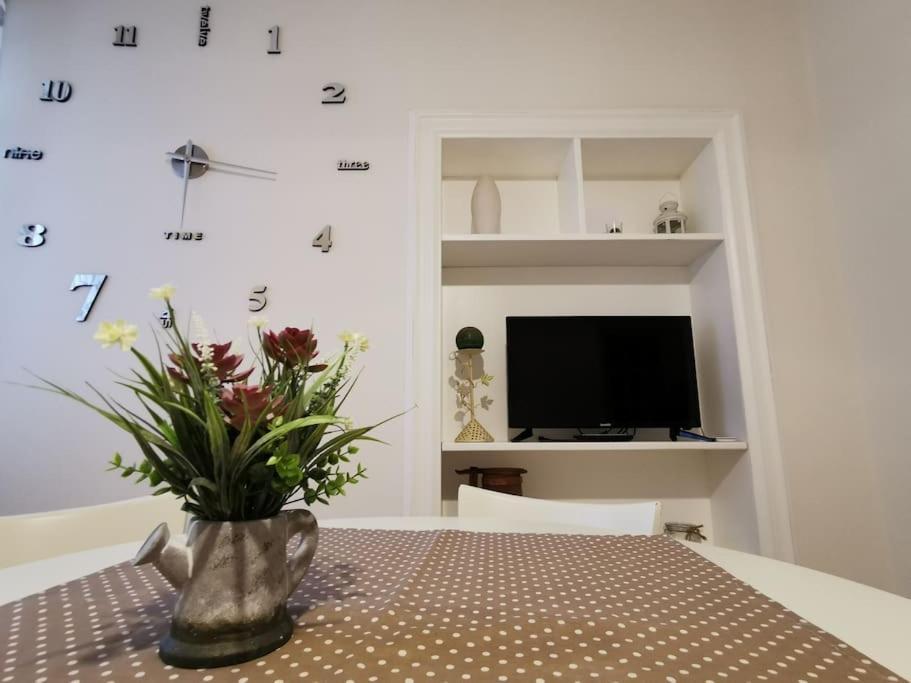 Apartment Borgo De' Cenci, Lovely Below The Castel *